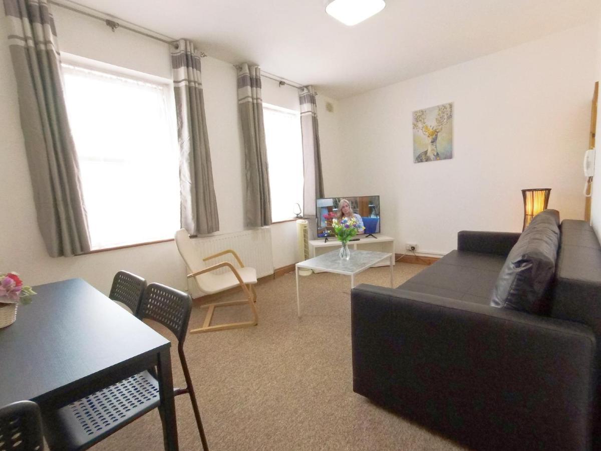 Apartmán Carnation Flat A In Wembley Londýn Exteriér fotografie
